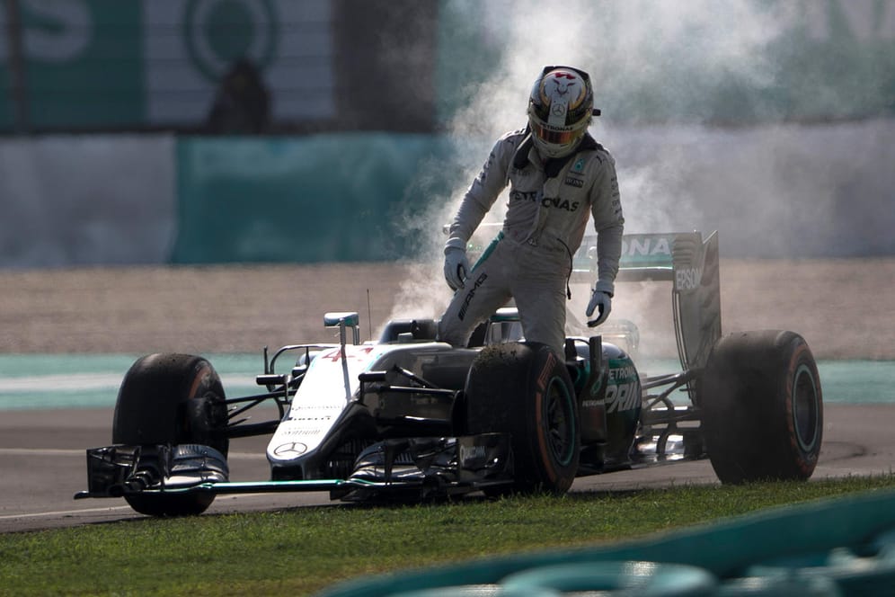 Für Lewis Hamilton kam es beim Malaysia-GP knüppeldick.