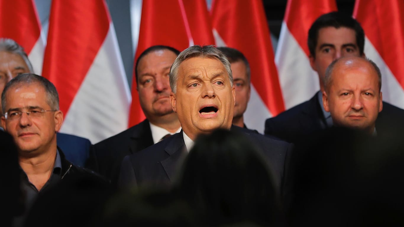 Der ungarische Ministerpräsident Viktor Orban feiert das von ihm initiierte, aber gescheiterte Referendum als Erfolg.