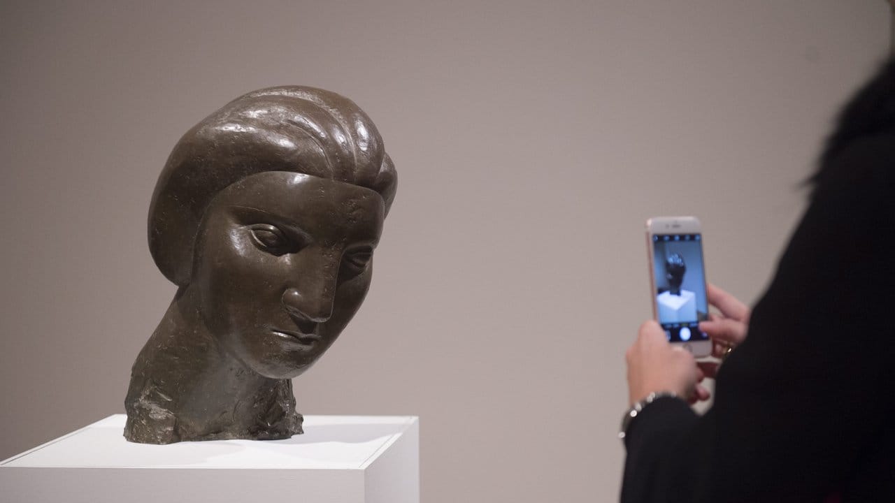 Picasso, der Bildhauer: Eine Skulptur von Marie-Thérèse Walter, die die Geliebte des Künstlers war.