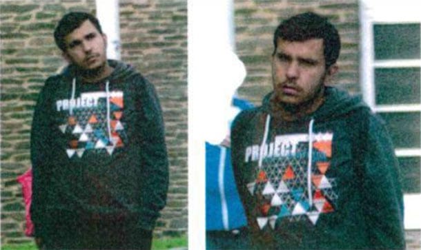 Der gesuchte 22-jährige Syrer Jaber Albakr soll aktuell das auf dem Bild zu sehende auffällige schwarze Kapuzenshirt tragen.
