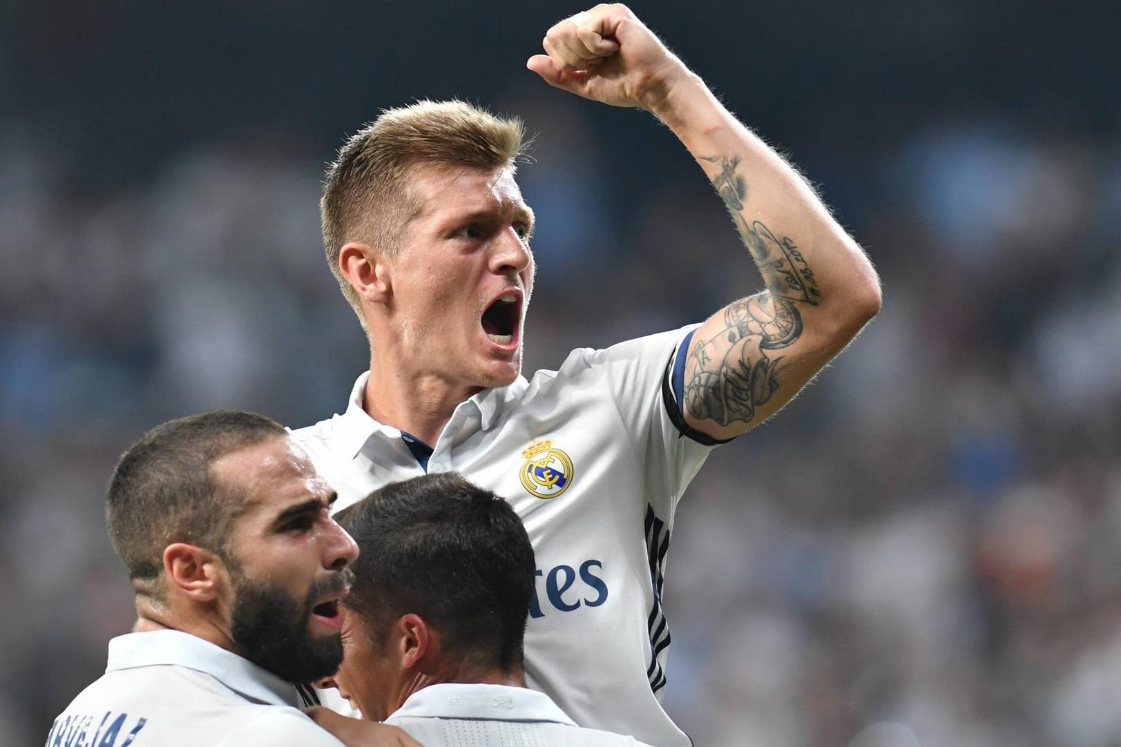 120-Millionen-Vertrag bei Real: Toni Kroos (oben) hat allen Grund zu jubeln.