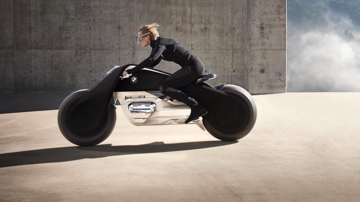 Spektakuläre Motorrad-Studie Vision Next 100 von BMW: Helm und Schutzkleidung könnten in der Zukunft überflüssig werden.