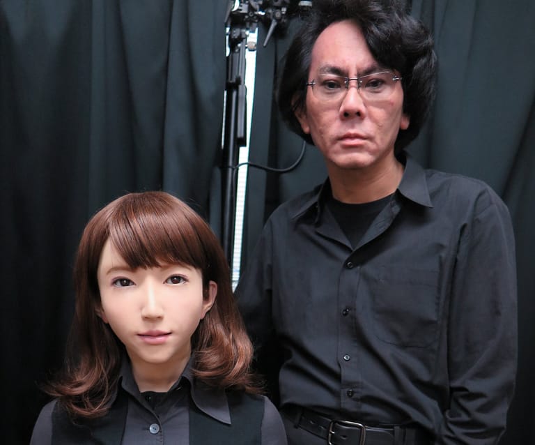 Der Japaner Hiroshi Ishiguro kreiert Wesen wie "Erica", die aussehen wie menschliche Doppelgänger.
