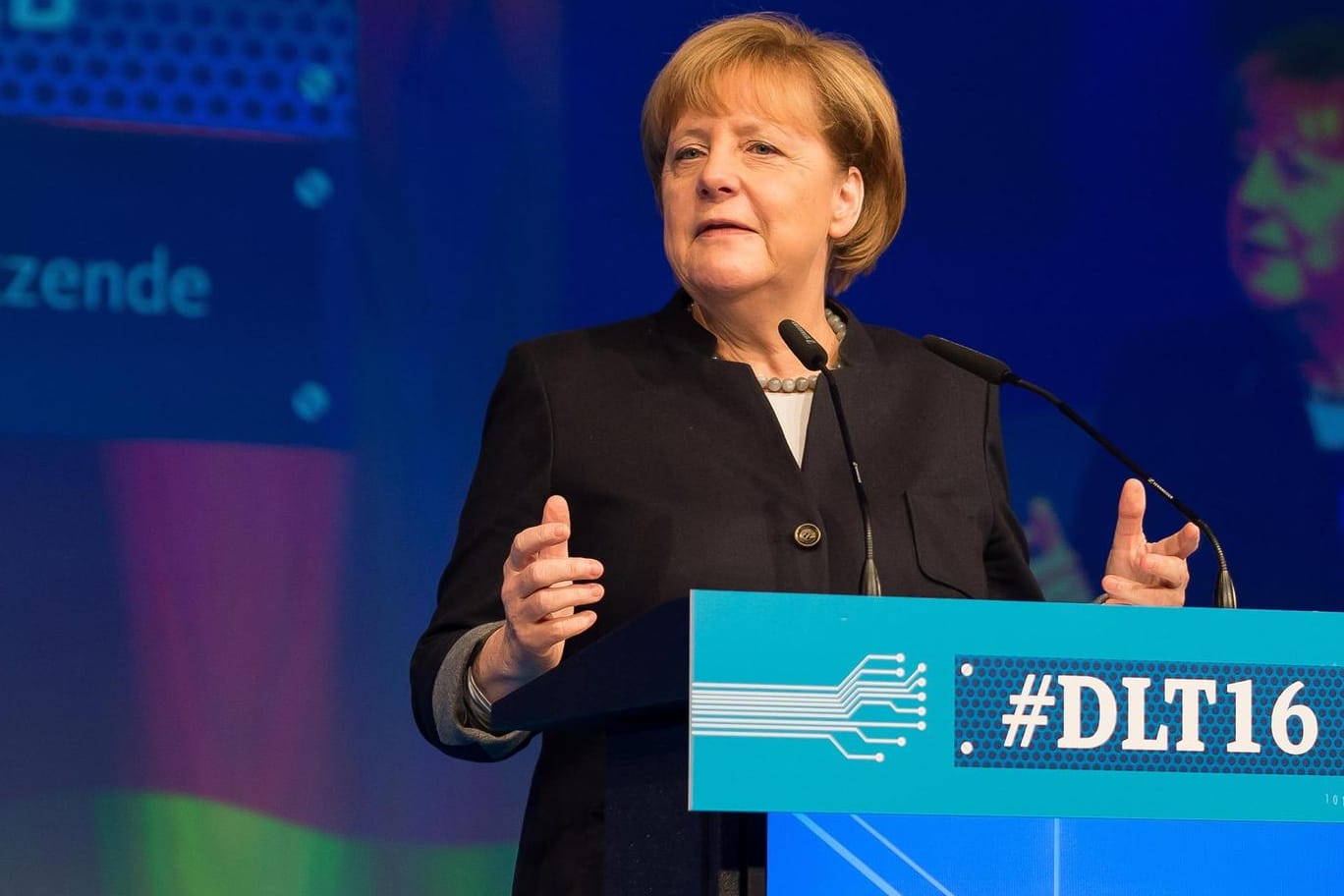 Kanzlerin Angela Merkel bei der Jungen Union in Paderborn.