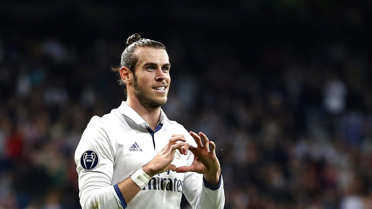 Real-Star Gareth Bale feiert sein Tor zum 1:0 gegen Warschau.