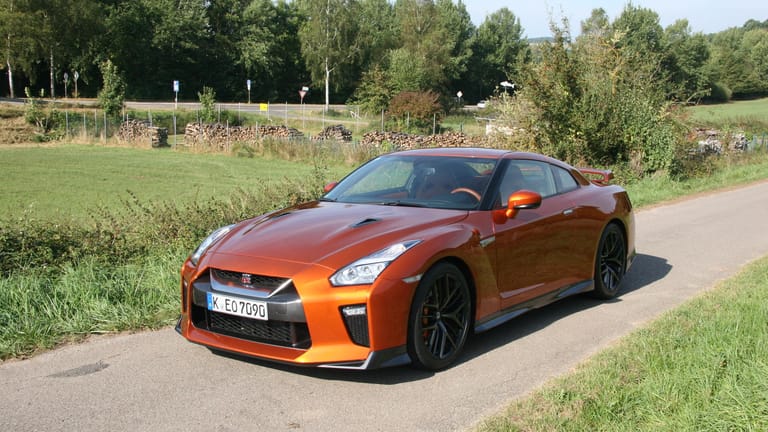 Seit 2008 ist er auf dem Markt - jetzt hat der Nissan GT-R erneut eine Modellpflege bekommen.