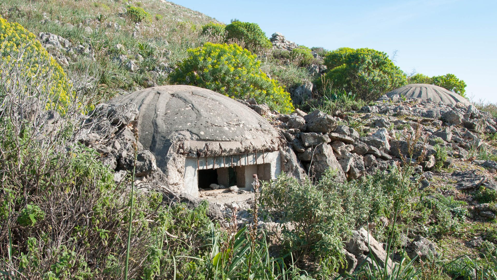 Überbleibsel des kommunistischen Regimes in Albanien: 700.000 Bunker wollte der ehemalige Diktator Hoxha errichten. Wie viele gebaut wurden, ist aber nicht bekannt.