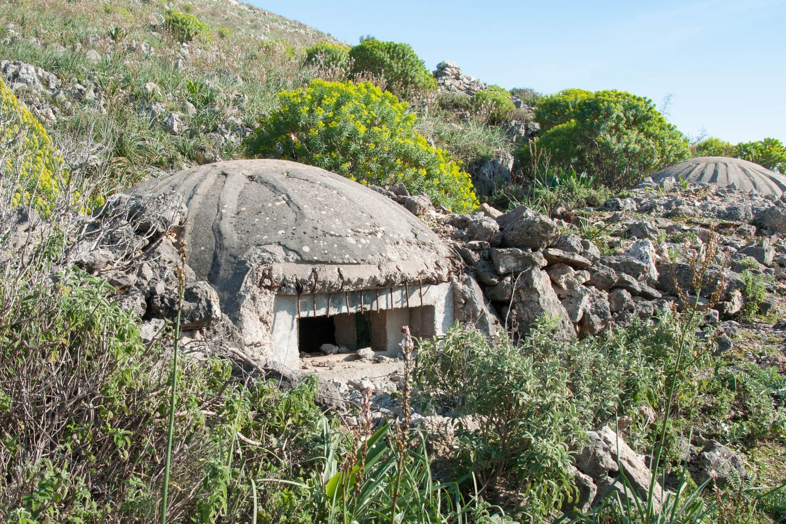 Überbleibsel des kommunistischen Regimes in Albanien: 700.000 Bunker wollte der ehemalige Diktator Hoxha errichten. Wie viele gebaut wurden, ist aber nicht bekannt.