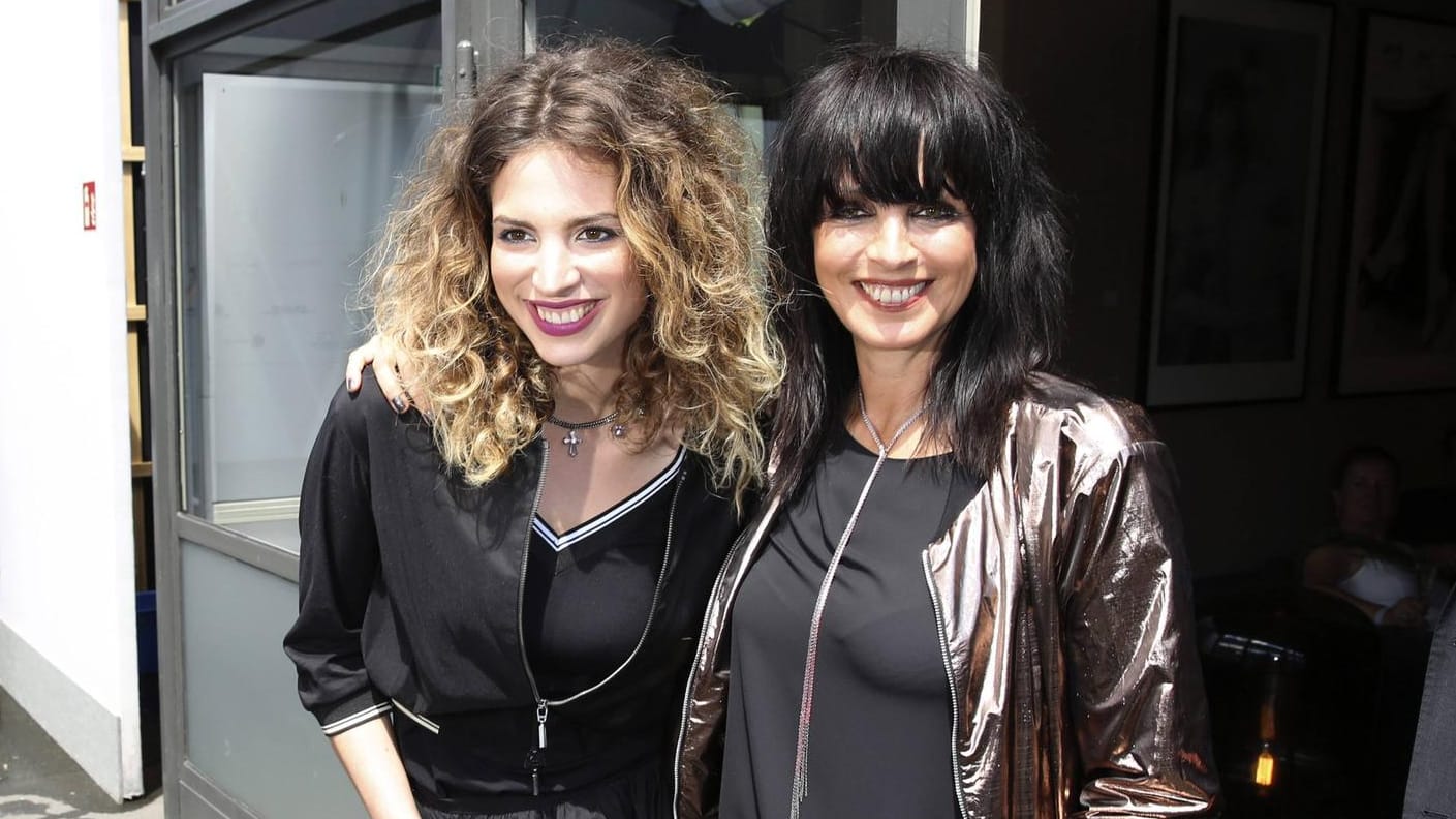 Larissa und ihre Mama Nena werden die neuen Coaches bei "The Voice Kids".
