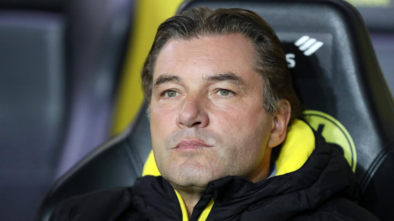 Dortmunds Sportdirektor Michael Zorc ist über die Gerüchteküche rund um sein Team verägert.