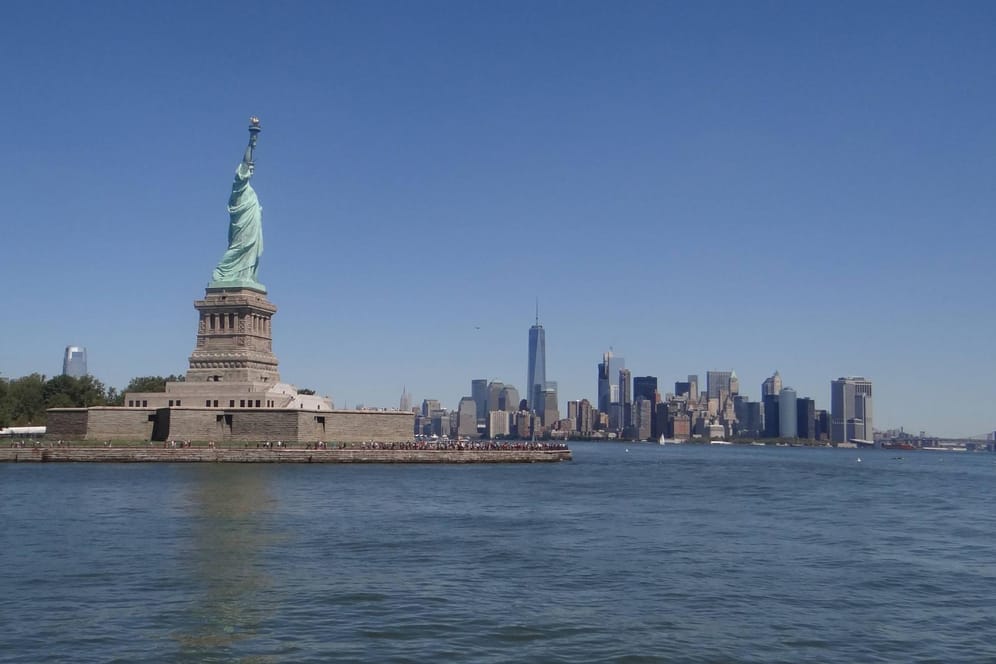 Seit 130 Jahren wacht die Freiheitsstatue über New Yorks Hafen.