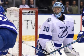 Goalie Ben Bishop von Tampa Bay Lightning verlor beim 7:3-Heimsieg zwei Zähne.