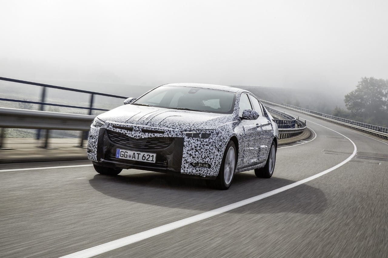 Die zweite Generation bekommt einen neuen Namen: Opel Insignia Grand Sport.