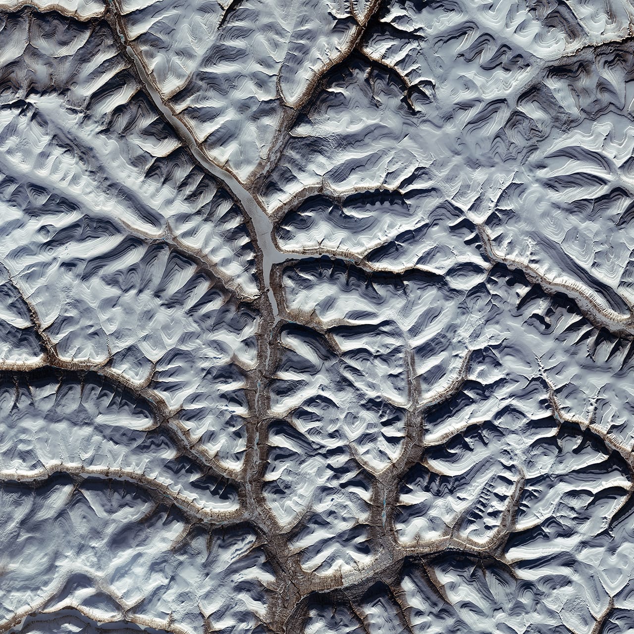 Dieses Bild, das der Satellit Sentinel-2A schoss, zeigt das Putorana Plateu in Zentralsibirien. Rund 100 Kilometer nördlich des Nördlichen Polarkreises ziehen hier vor allem Rentiere durch. Das Gebiet gehört zum UNESCO-Welterbe.
