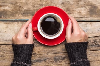 Eine Studie aus Brasilien zeigt: Kaffeekonsum führt nicht zu Herzrasen.