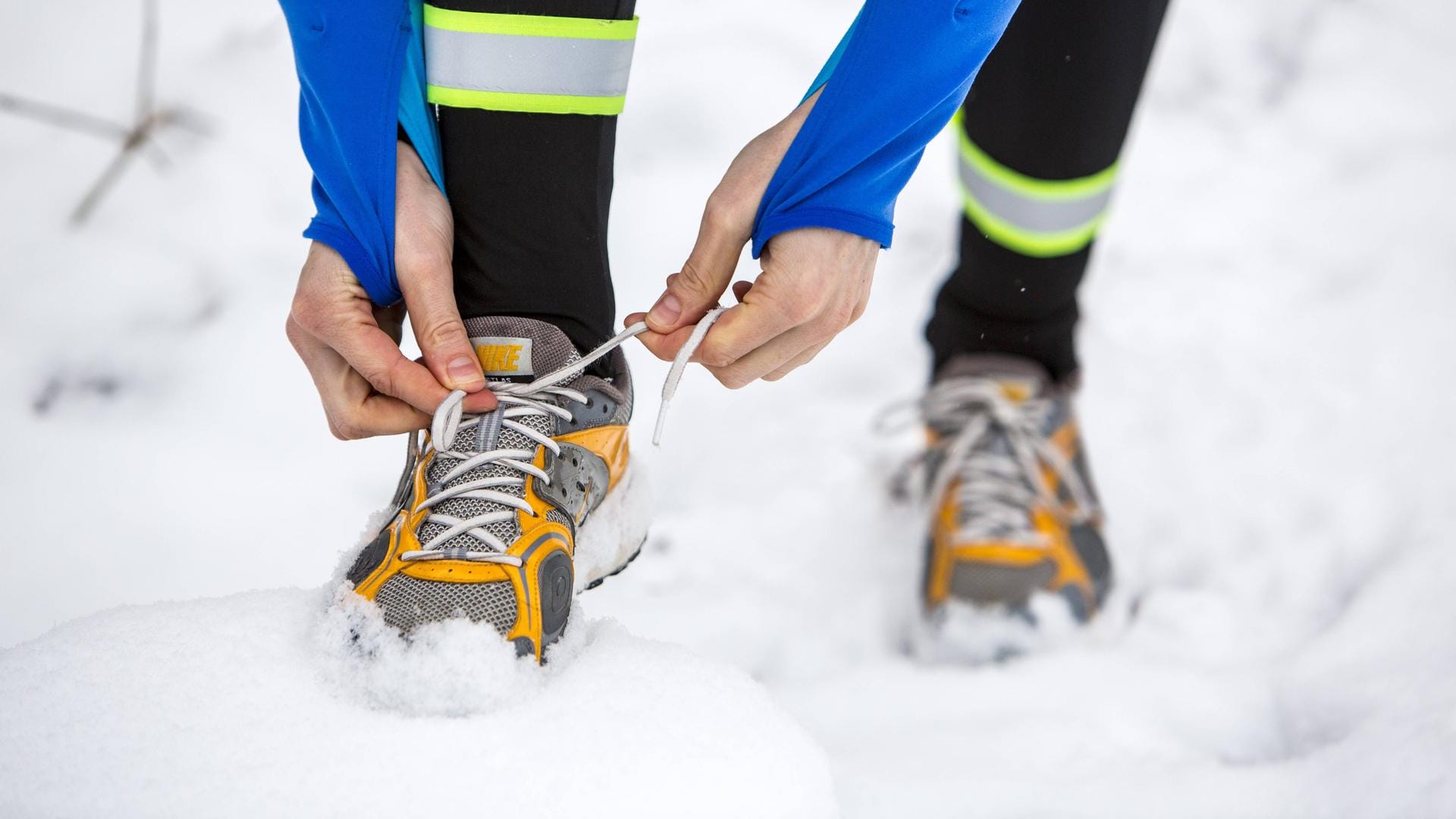 Für den Winter benötigen Sie spezielle Laufschuhe.