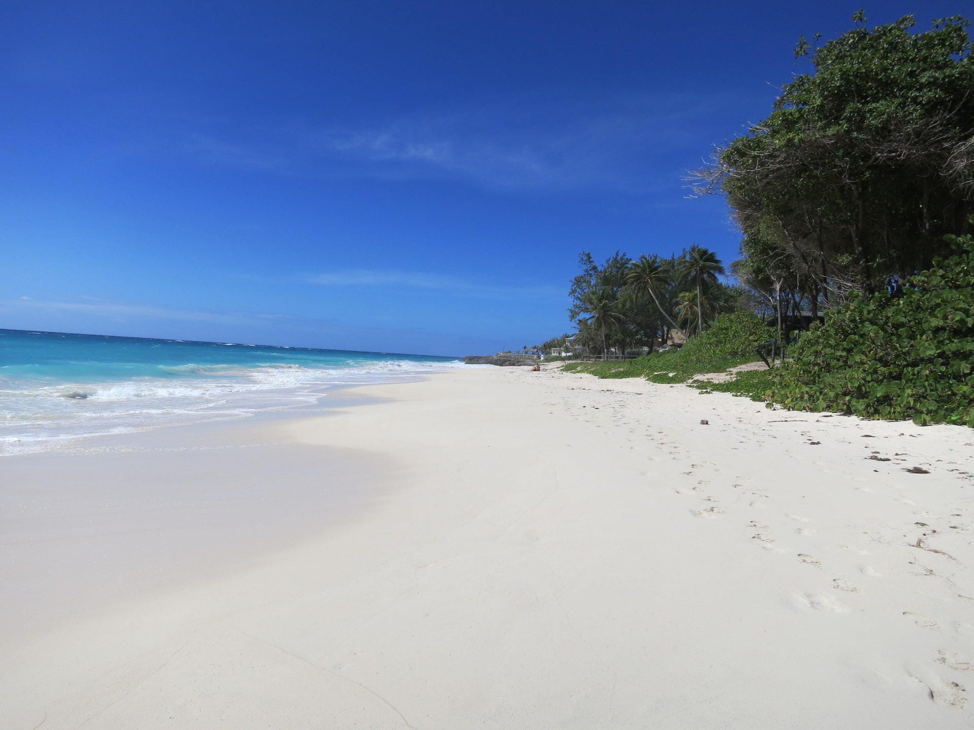 Am südlichsten Zipfel von Barbados befindet sich mit den Inhcaoe Villes ein wahres Paradies für passionierte Surfer. Das glasklare Wasser und die weißen Sandstrände begeistern.