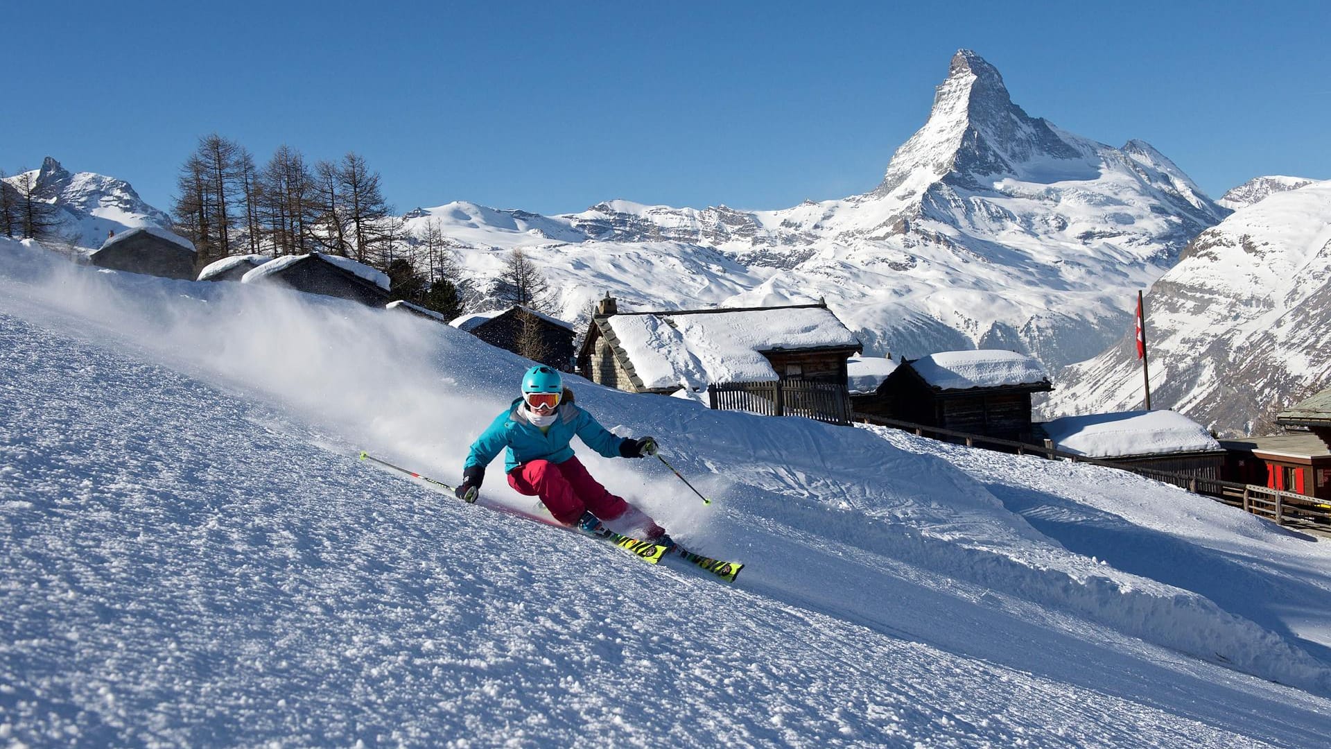 Skifaher vor dem Matterhorn.