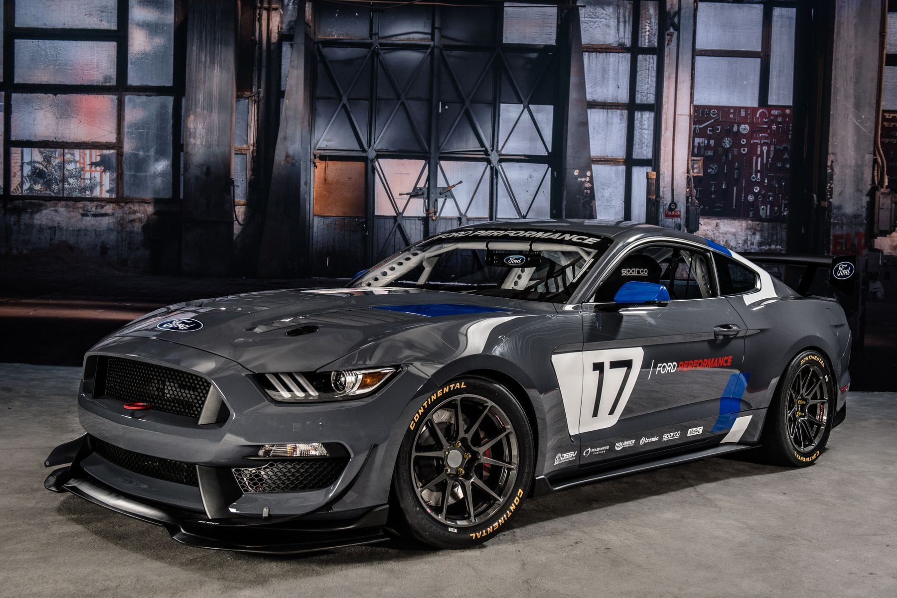 Ford Mustang GT4: Offizielle Rennversion des Pony Cars.