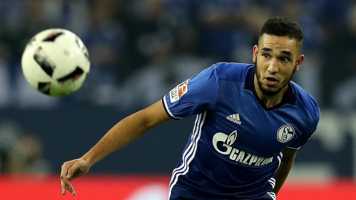 Nabil Bentaleb und der FC Schalke 04 peilen den dritten Bundesliga-Heimsieg der Saison an.