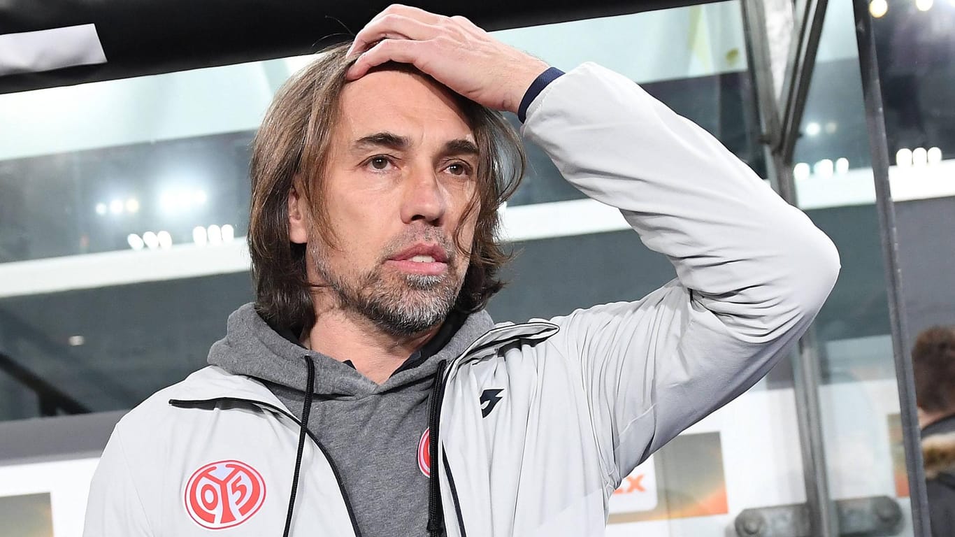 Mainz-Trainer Martin Schmidt hofft nach der Blamage in Anderlecht auf eine Reaktion seiner Mannschaft.