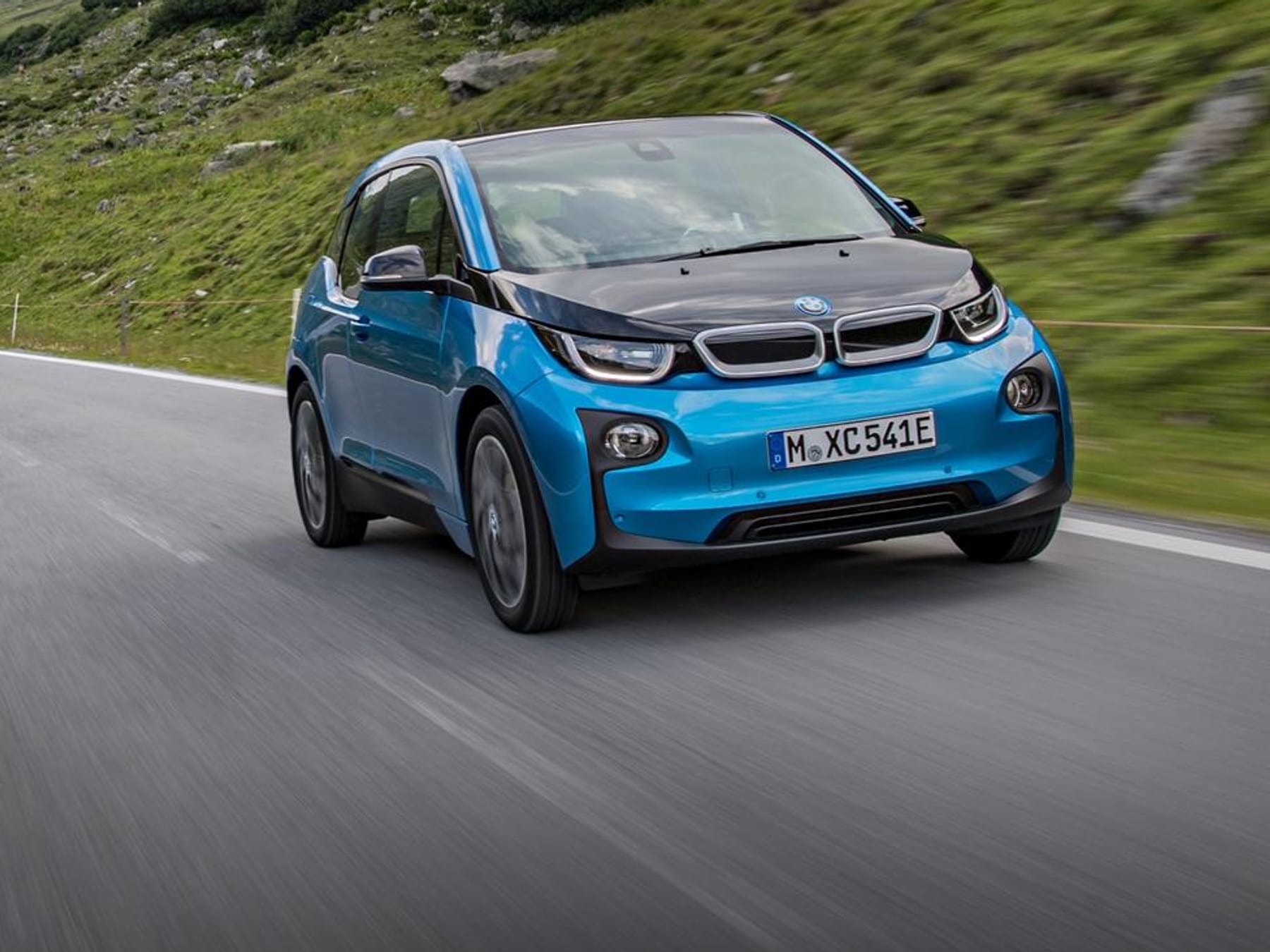 BMW i3 Elektrofahrzeuge helfen bei der Stabilisierung des Stromnetzes und  können für ihre Besitzer sogar Geld verdienen.