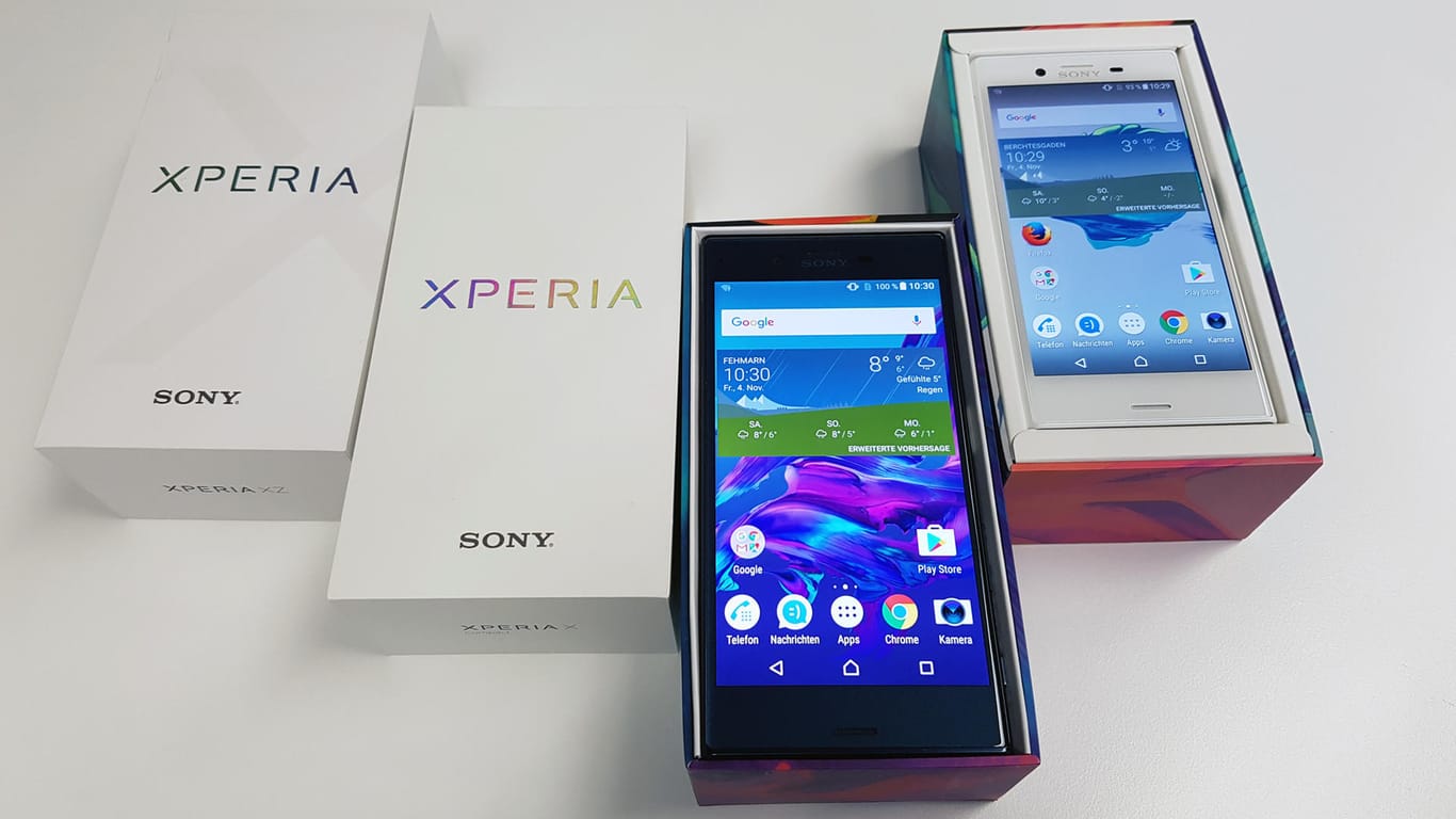 Sony Xperia XZ (l.) und X Compact