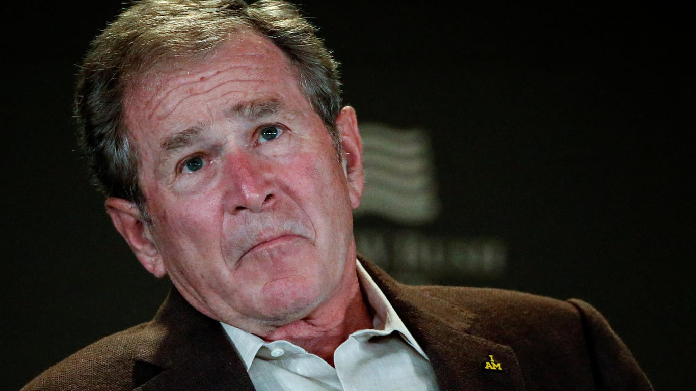 Der frühere US-Präsident George W. Bush und seine Frau Laura haben ihrem republikanischen Parteifreund Donald Trump die Stimme verweigert.