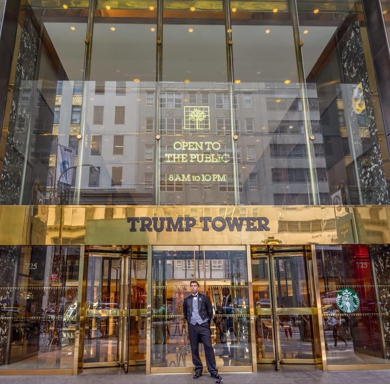 Der Eingang des Trump Tower in New York City.