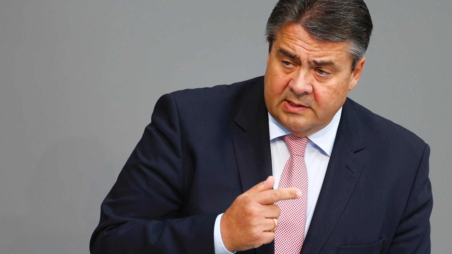 SPD-Chef Sigmar Gabriel erwartet von US-Präsident Trump nichts Gutes.