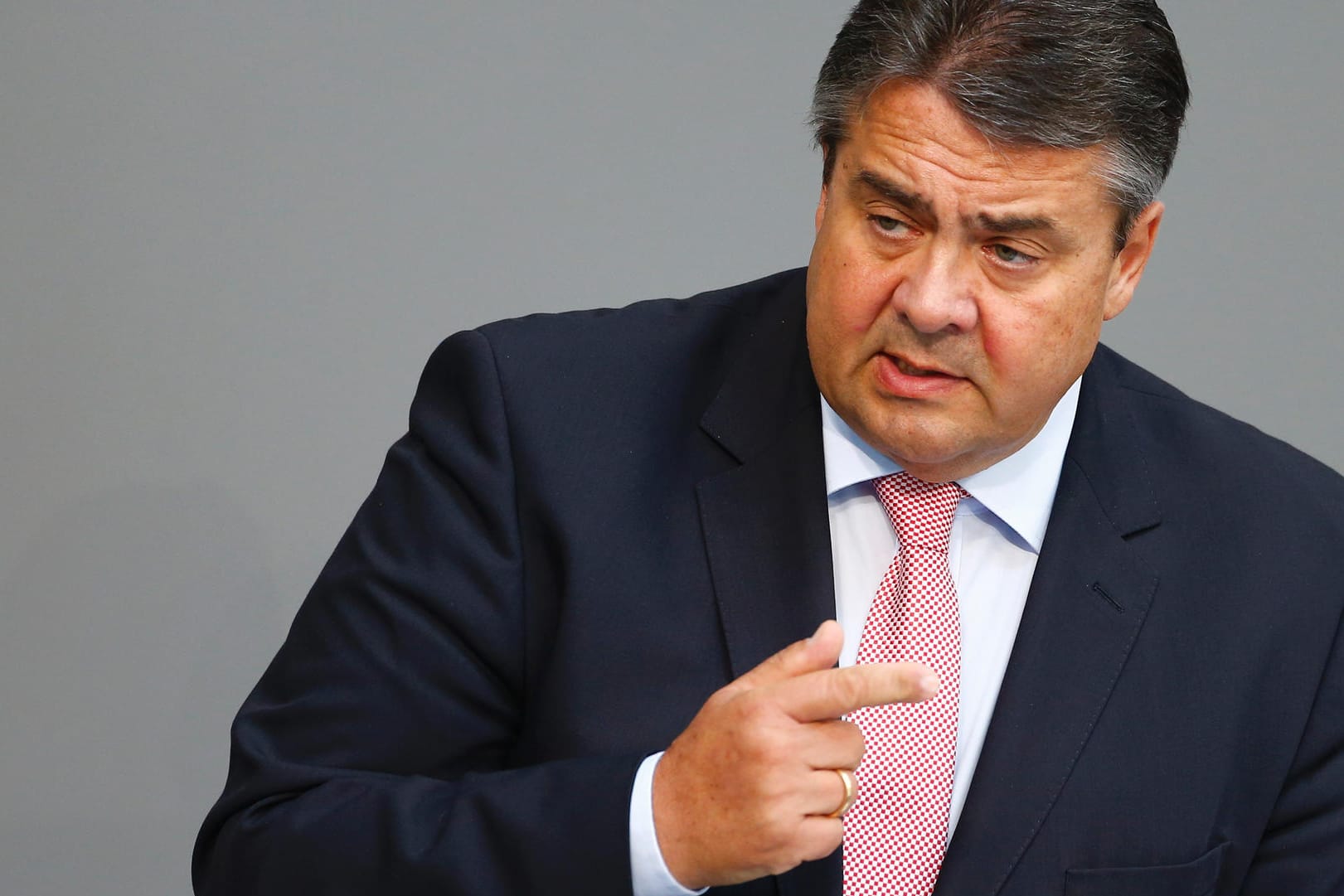 SPD-Chef Sigmar Gabriel erwartet von US-Präsident Trump nichts Gutes.