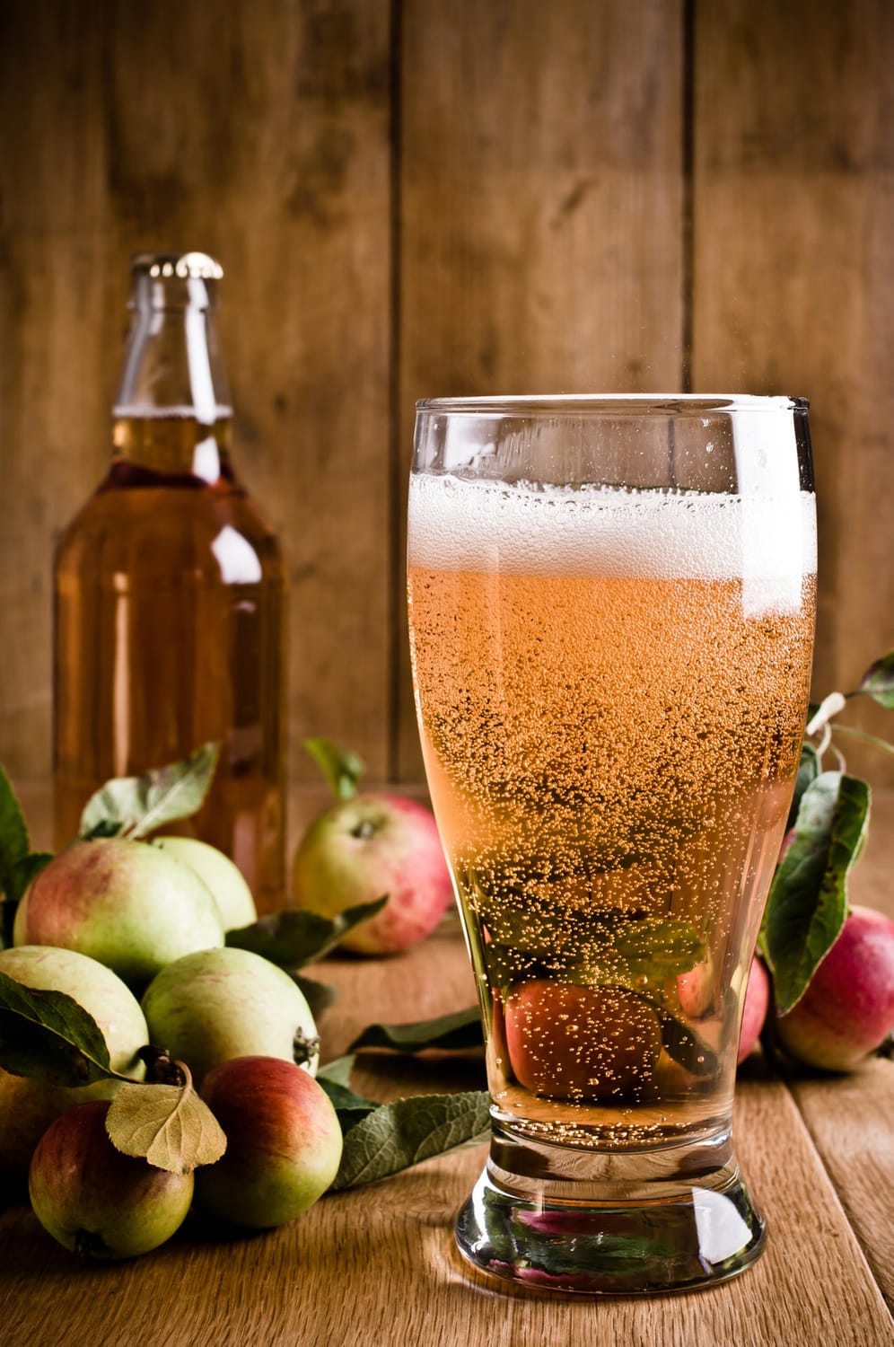 In Großbritannien wird Cider wir Bier aus dem Hahn gezapft und auch die Flaschen ähneln Bierflaschen.