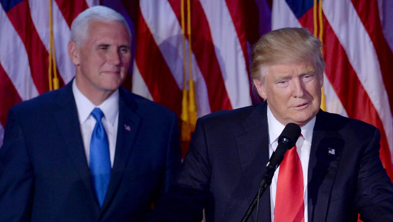 Donald Trump und sein künftiger Vizepräsident Mike Pence nach dem Wahlerfolg in New York.