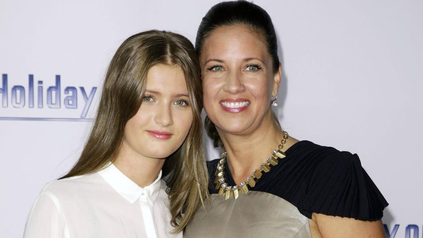 Dana Schweiger mit Tochter Lilli 2014 bei der "Holiday On Ice Passion"-Gala.