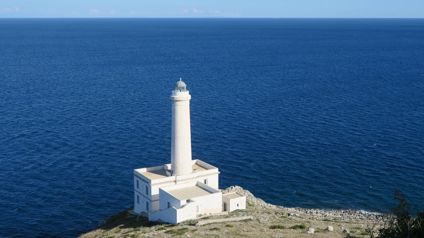 Am Leuchtturm von Palascia treffen sich Ionisches und Adriatisches Meer.