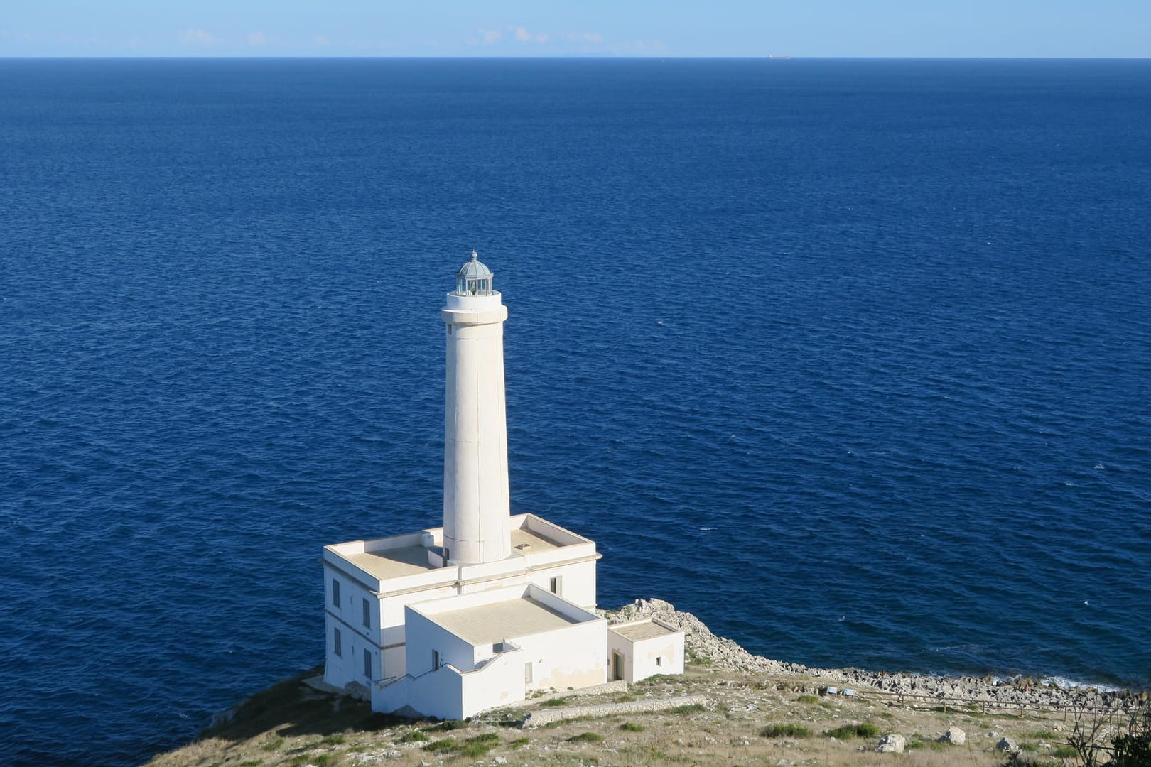 Am Leuchtturm von Palascia treffen sich Ionisches und Adriatisches Meer.