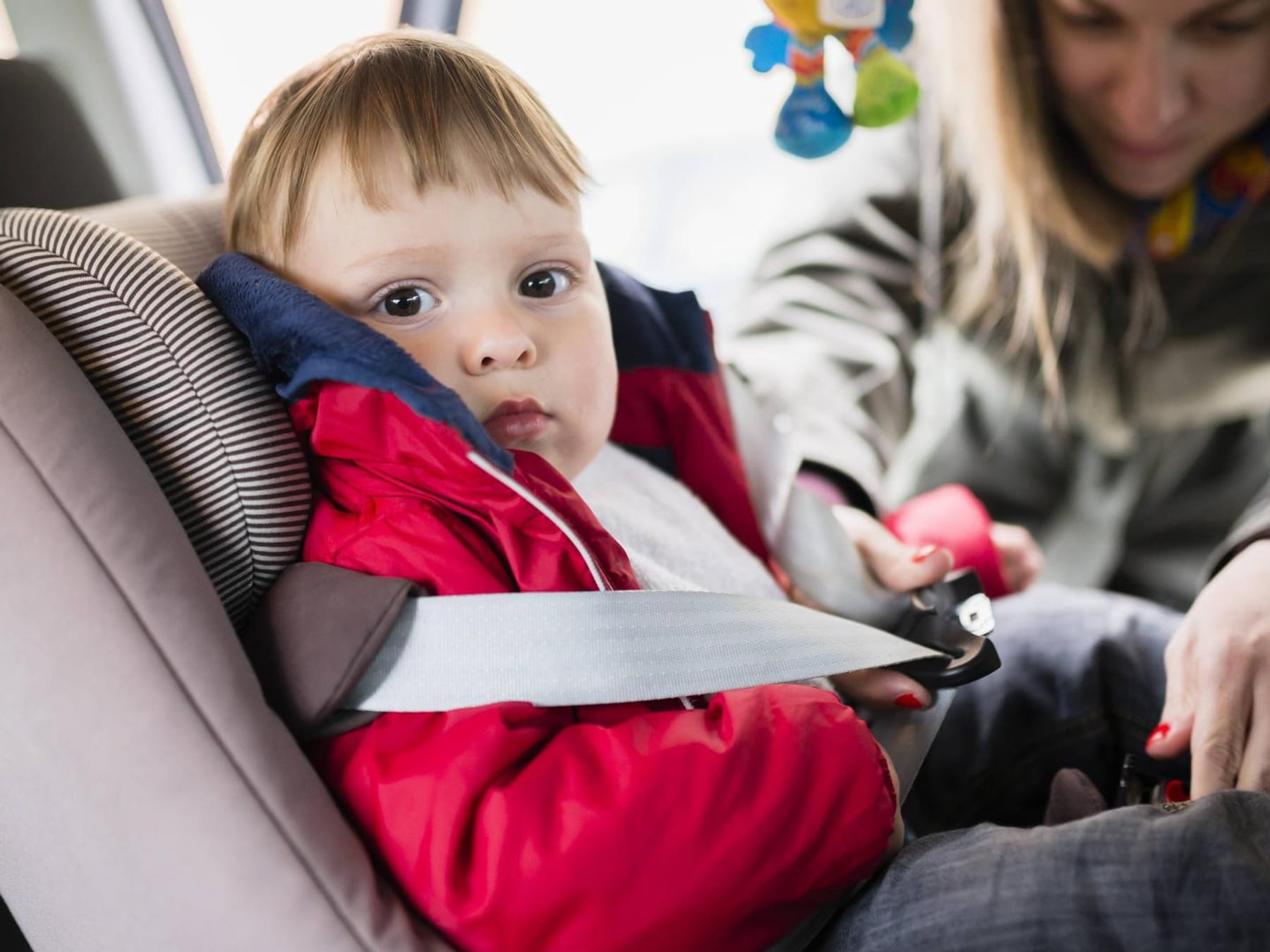 Kindersitze: Diese Fehler sollten Eltern vermeiden