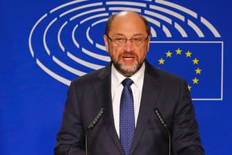 EU-Parlamentspräsident Martin Schulz bei der kurzfristig einberufenen Pressekonferenz in Brüssel.