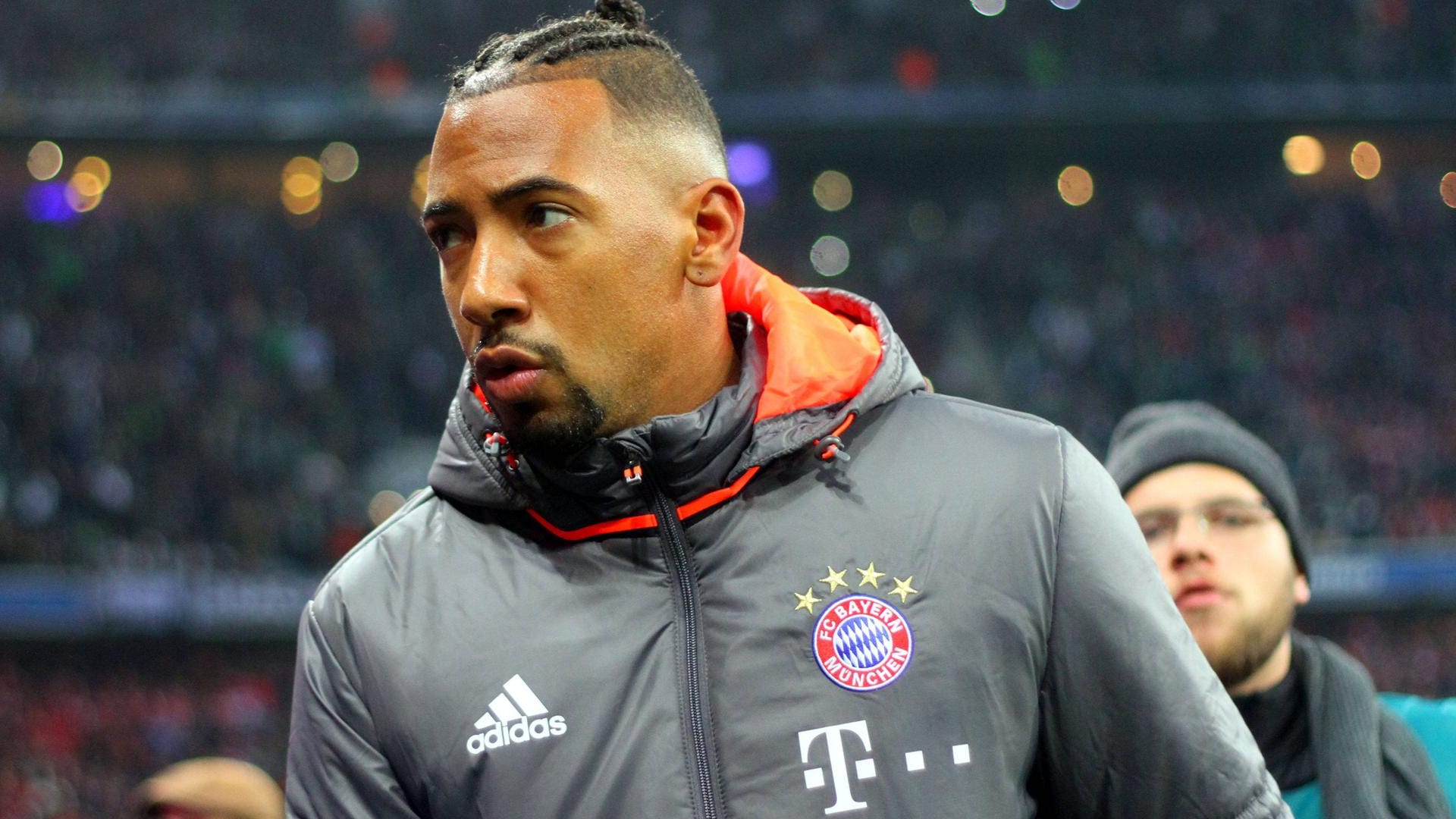 Fühlt sich zu Unrecht von Bayern-Boss Rummenigge kritisiert: Weltmeister Jérôme Boateng. Fühlt sich zu Unrecht von Bayern-Boss Rummenigge kritisiert: Weltmeister Jérôme Boateng.
