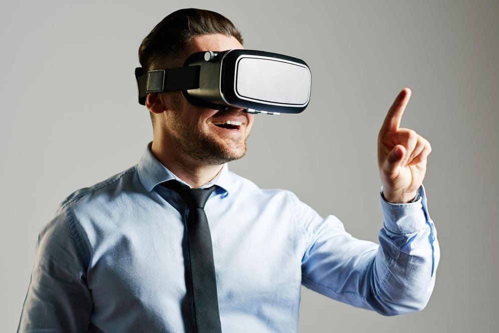 Mittendrin statt nur dabei: VR-Brillen ermöglichen Ihnen den Zutritt zu einer nicht existierenden Welt.