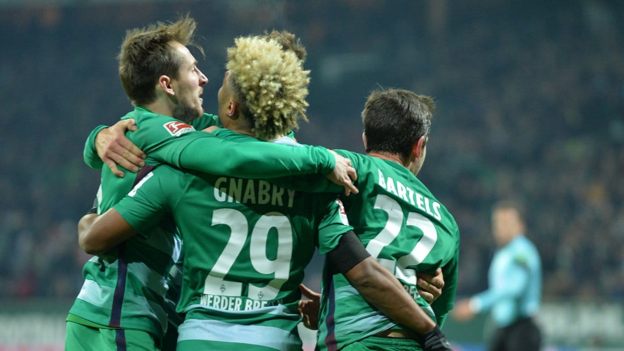 Jubel in Bremen: Werder feiert einen 2:1-Sieg gegen Ingolstadt.