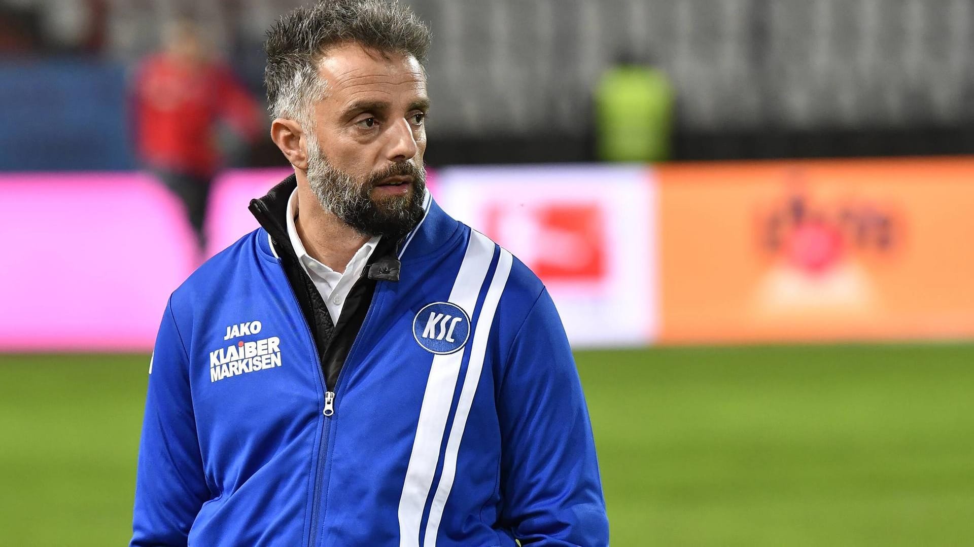 Aus nach dem Absturz auf Rang 16: Der Karlsruher SC hat Tomas Oral entlassen. Aus nach dem Absturz auf Rang 16: Der Karlsruher SC hat Tomas Oral entlassen.