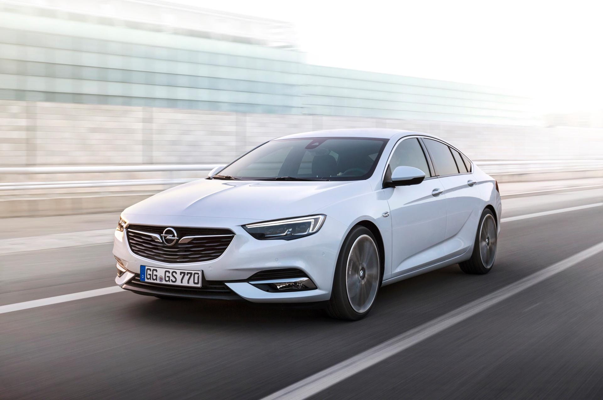 Kann sich sehen lassen: Der neue Opel Insignia mit dem Namenszusatz Grand Sport.