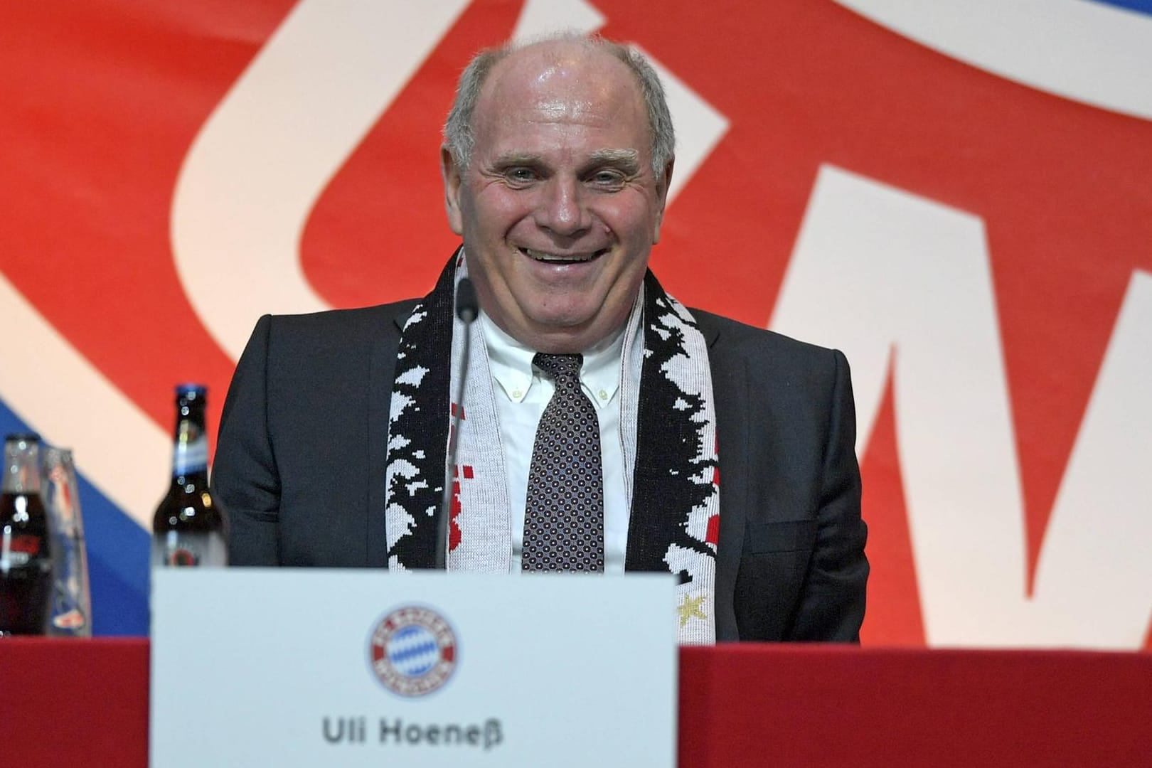 Uli Hoeneß will, dass der FC Bayern ein emotionaler Verein bleibt.
