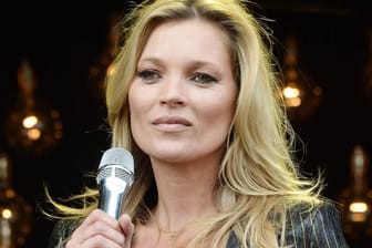 Kate Moss macht im Video zu "The Wonder Of You" auf Elvis.