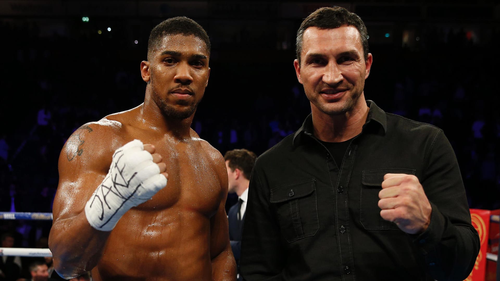 Der WM-Kampf zwischen Anthony Joshua (li.) und Wladimir Klitschko (re.) steigt am 29.April im Wembleystadion.