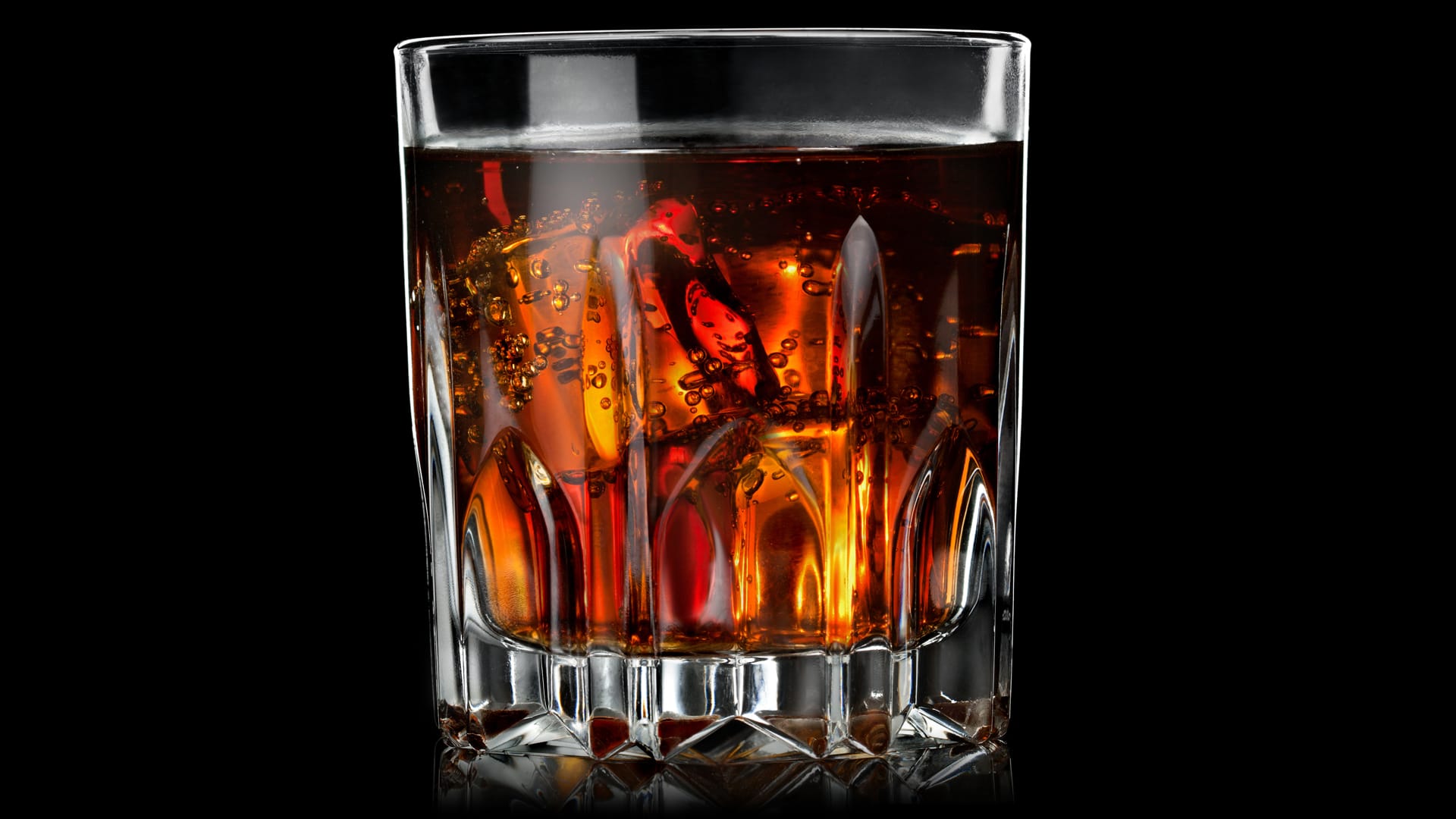 "Yak", wie Cognac in den USA heißt, wird dort auf Eis mit Cola getrunken – besonders bei Rappern ein echtes Trendgetränk.
