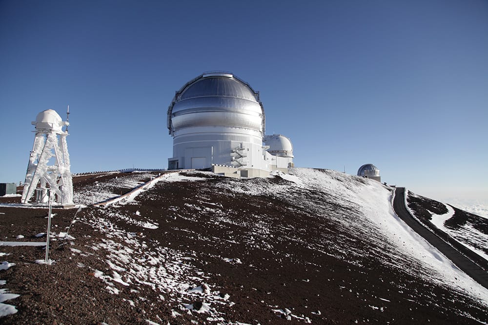 Der Mauna Kea mit dem Gemini-North-Observatory.