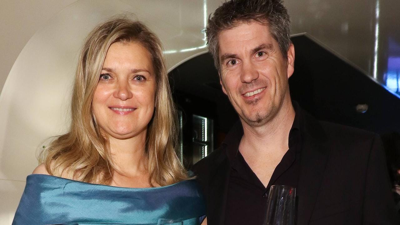 Susi Erdmann und ihr Lebensgefährte Thomas Bruns. Die Ex-Rodlerin lebt seit Jahren mit einem Tumor im Kopf. Susi Erdmann und ihr Lebensgefährte Thomas Bruns. Die Ex-Rodlerin lebt seit Jahren mit einem Tumor im Kopf.