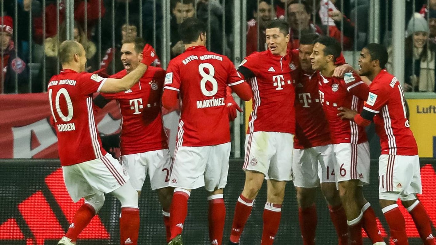 Jubel im Topspiel: Bayern bezwingt Leipzig.